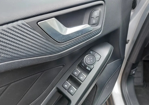 Ford Focus cena 32900 przebieg: 116000, rok produkcji 2019 z Wrocław małe 667